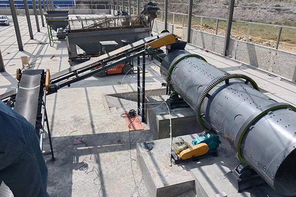 SXZGZ-1560 drum granulator for granulated cow manure compost making in Argentina