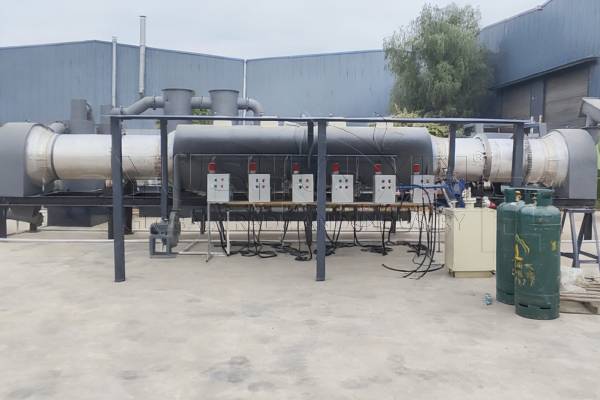 Continuous biochar pyrolysis machine